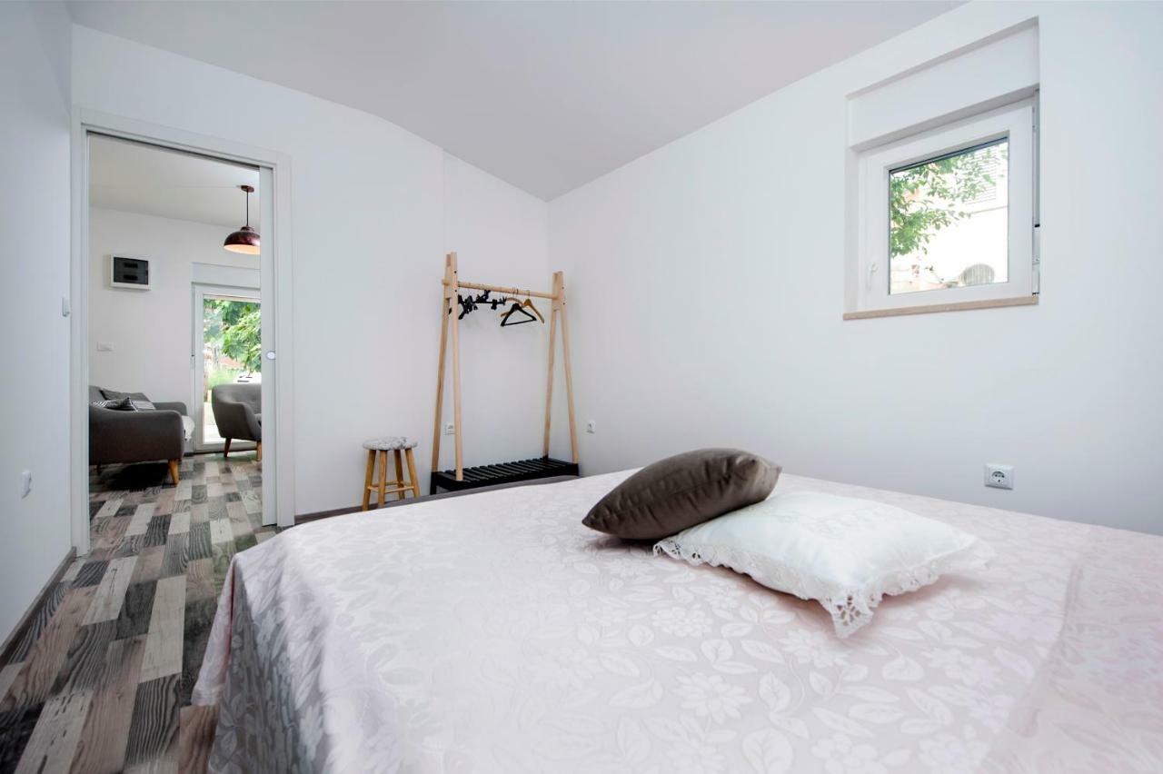 Paola Cozy Apartment Rovinj Buitenkant foto