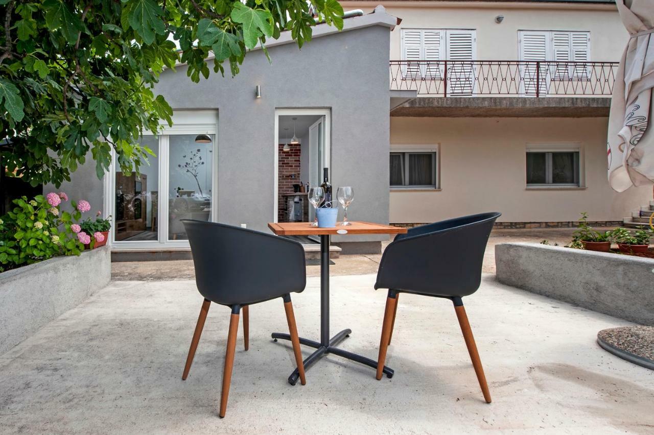 Paola Cozy Apartment Rovinj Buitenkant foto